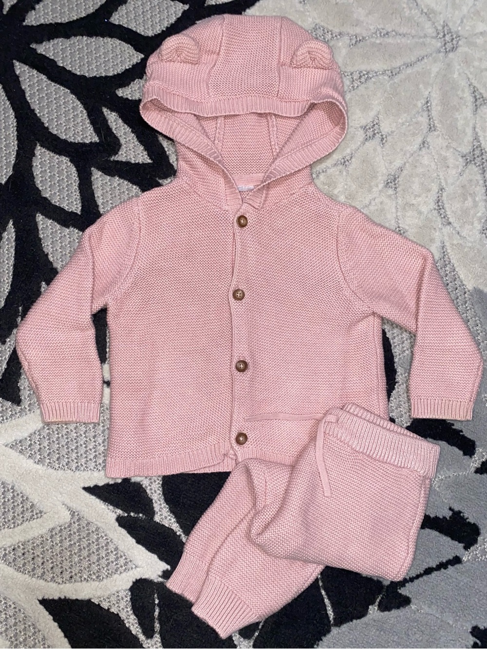 Carter’s Mauve Knit Baby Hoodie & Pants 12-18 Month